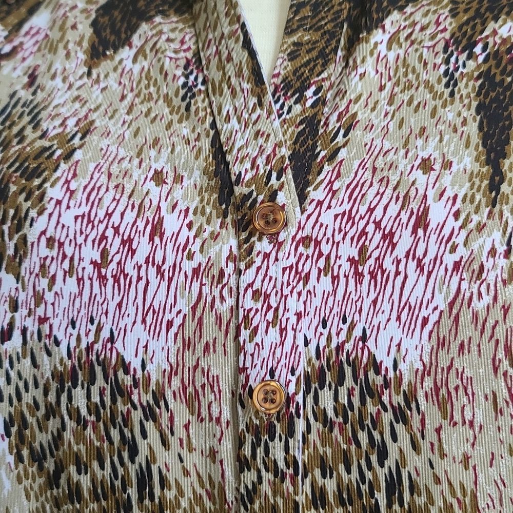 ESSENTIALS Top/Blouse - Picture 2 of 8